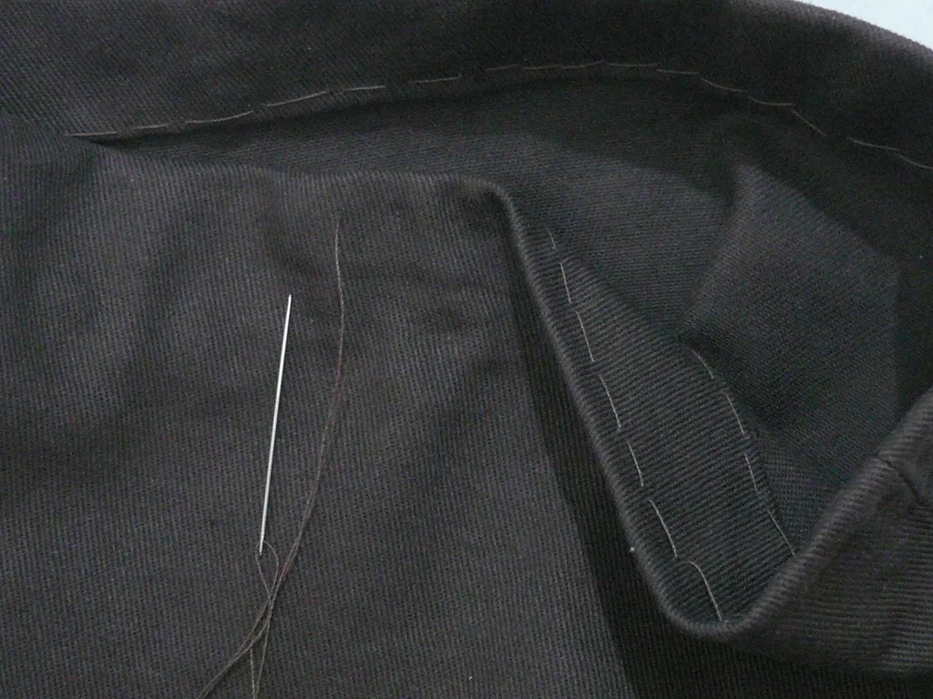 Shorts: rise and pockets